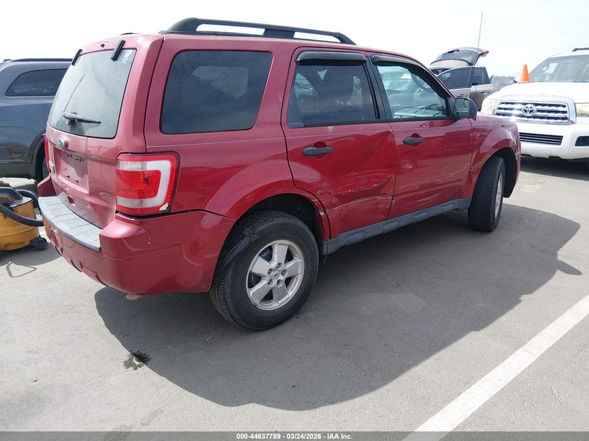 Vin: 1fmcu0d74akc63618, lot: 45134806, ford escape xlt 20104