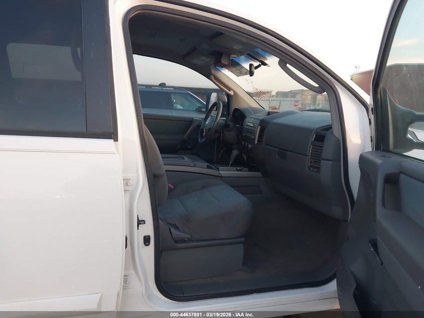 2005 Nissan Titan Se