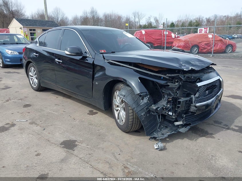 2015 Infiniti Q50 Premium