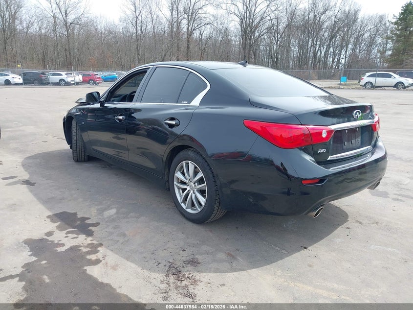 2015 Infiniti Q50 Premium