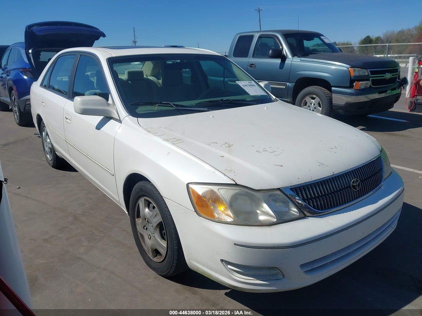 2000 TOYOTA AVALON auction photo 1