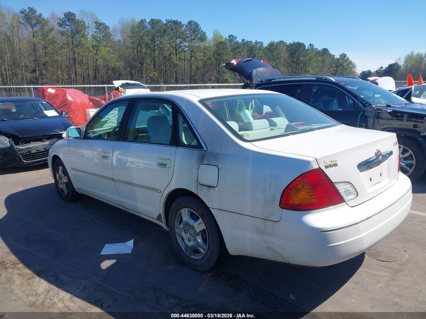 2000 TOYOTA AVALON auction photo 3