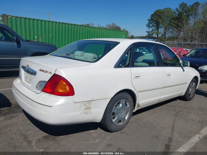 2000 TOYOTA AVALON auction photo 4