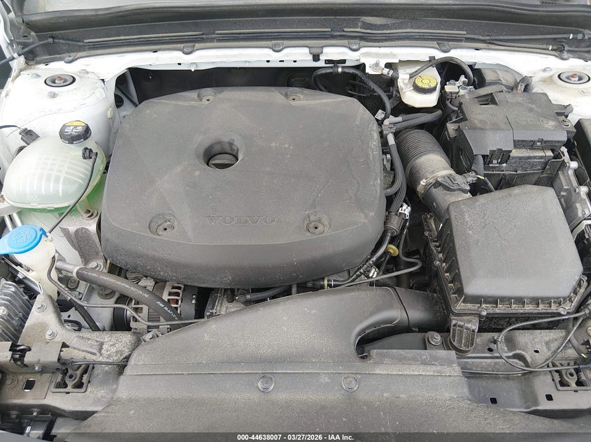 2022 Volvo Xc40 T5 Momentum VIN: YV4162UKXN2699320 Lot: 44638007