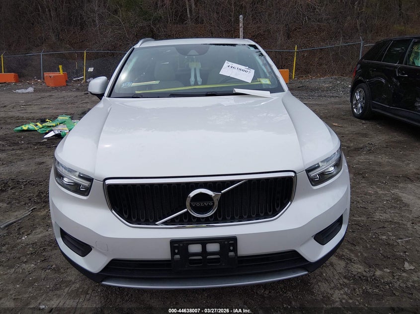 2022 Volvo Xc40 T5 Momentum VIN: YV4162UKXN2699320 Lot: 44638007