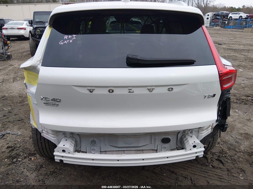 2022 Volvo Xc40 T5 Momentum VIN: YV4162UKXN2699320 Lot: 44638007