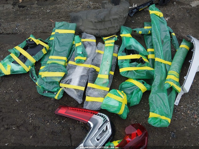 2022 Volvo Xc40 T5 Momentum VIN: YV4162UKXN2699320 Lot: 44638007