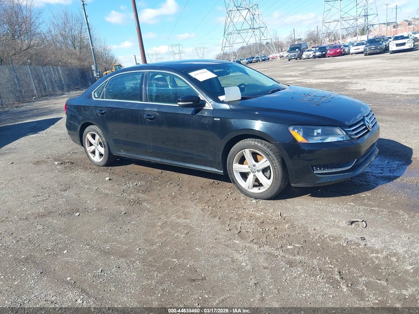 2014 Volkswagen Passat 1.8T Wolfsburg Edition