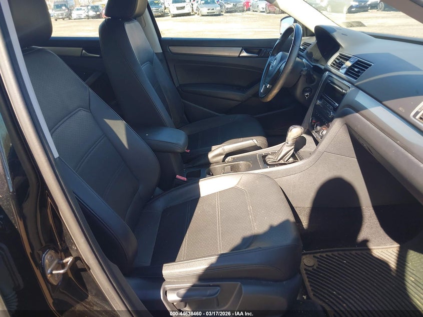 2014 Volkswagen Passat 1.8T Wolfsburg Edition