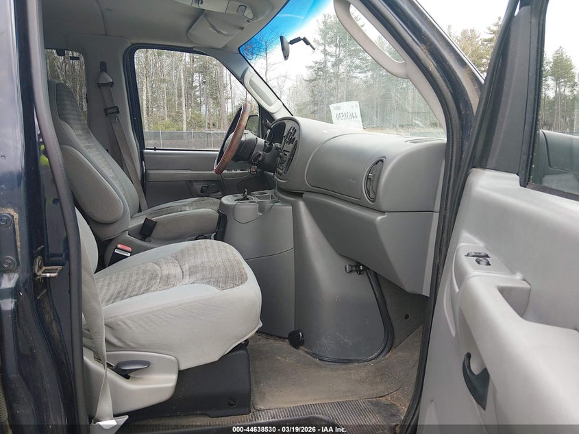 2003 Ford E-150 Chateau/Xl/Xlt