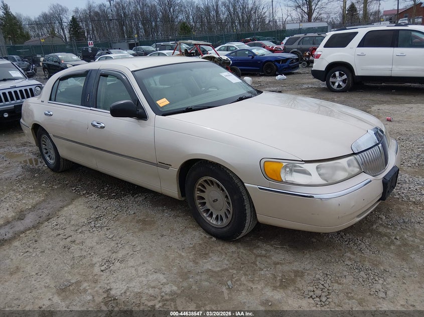 2001 Lincoln Town Car Cartier