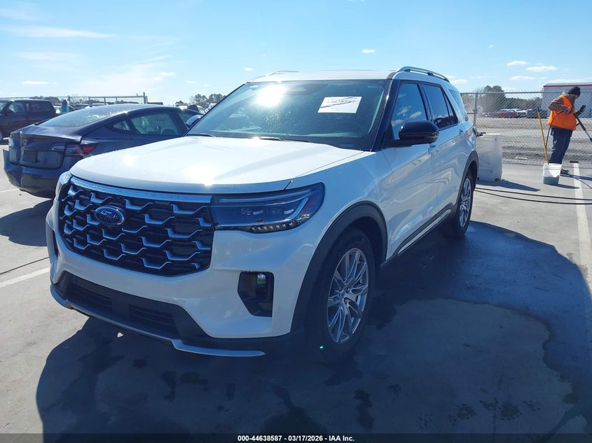 2025 Ford Explorer Platinum