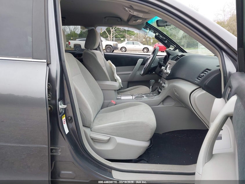 2011 Toyota Highlander Base V6