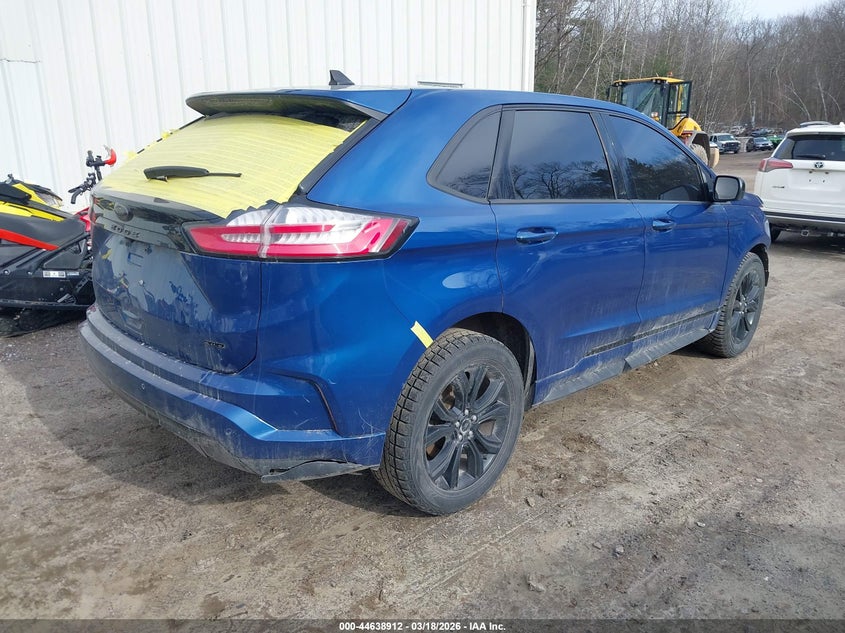 2022 Ford Edge Se