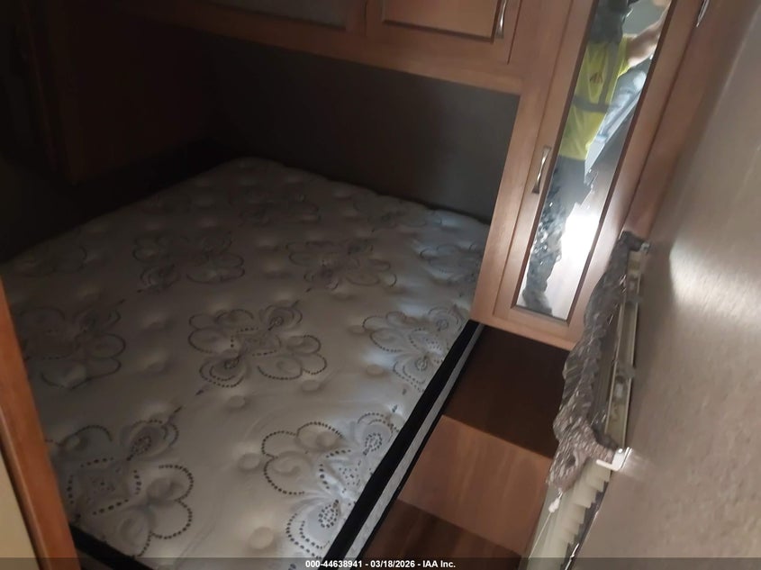 2019 COACHMEN CATALINA auction photo 5