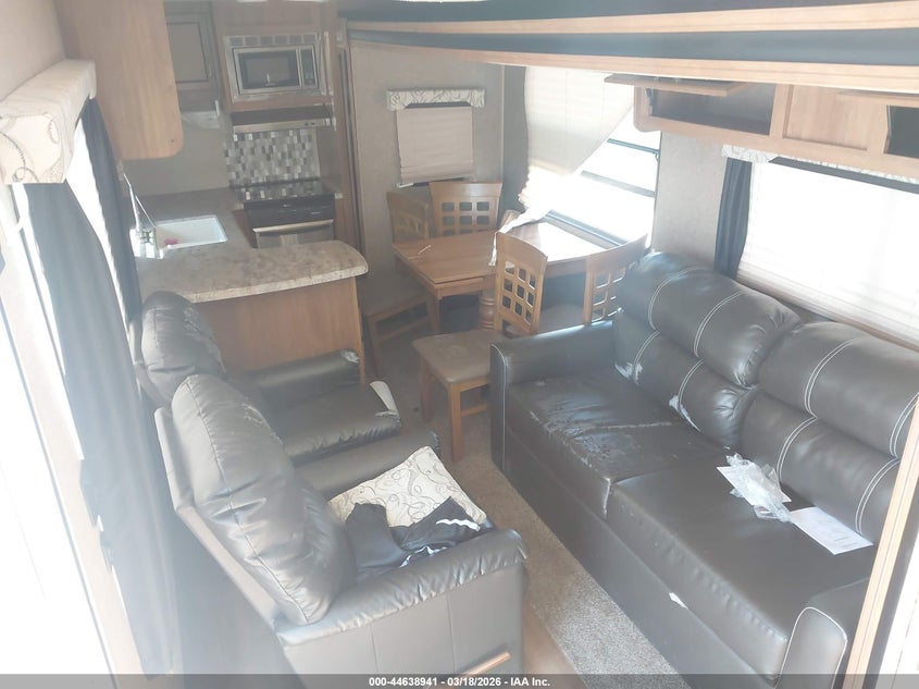 2019 COACHMEN CATALINA auction photo 8