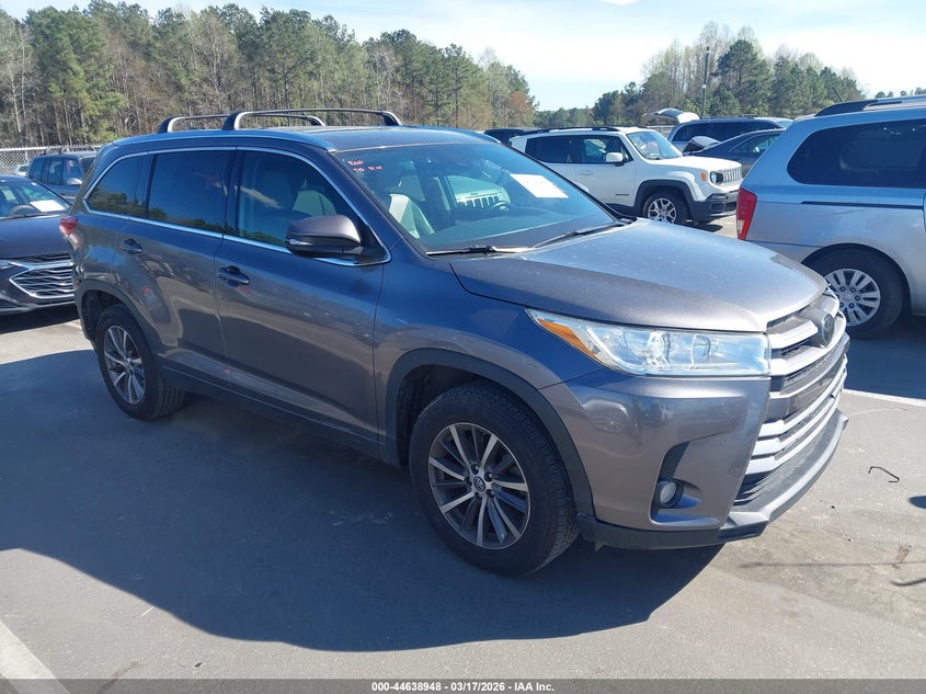 2018 Toyota Highlander Xle
