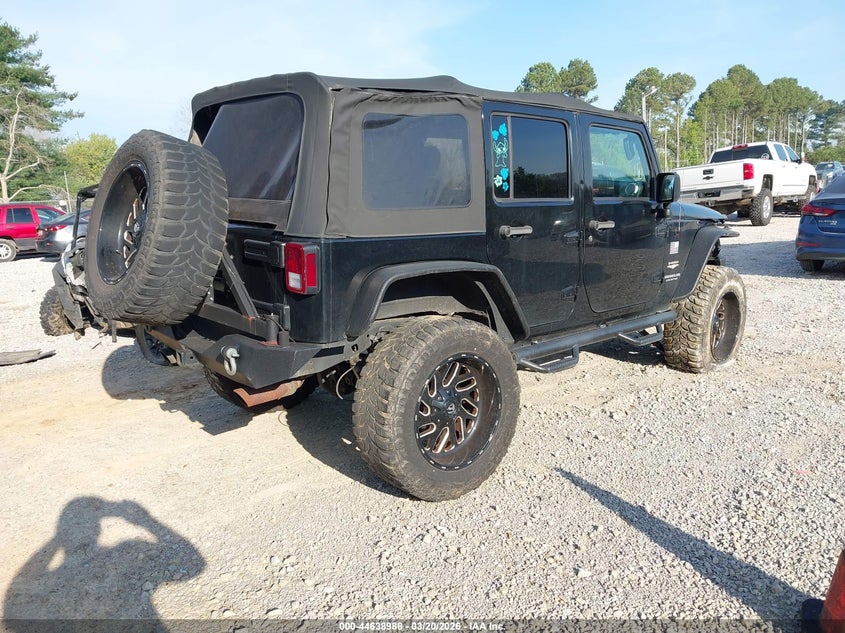 2015 Jeep Wrangler Unlimited Sahara