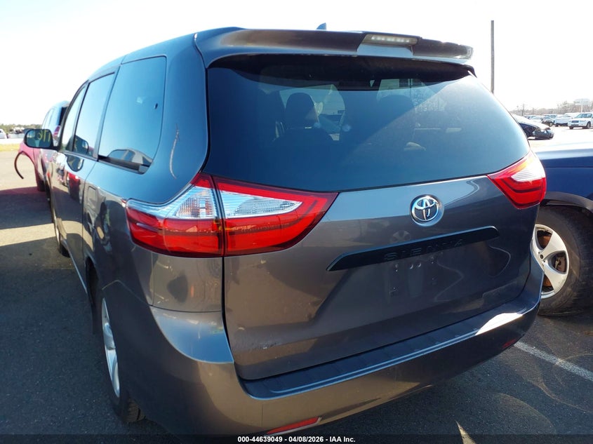 2019 Toyota Sienna L 7 Passenger
