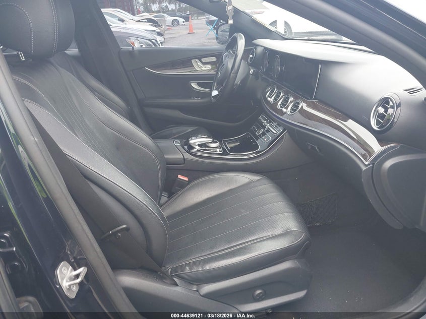 2017 Mercedes-Benz E 300