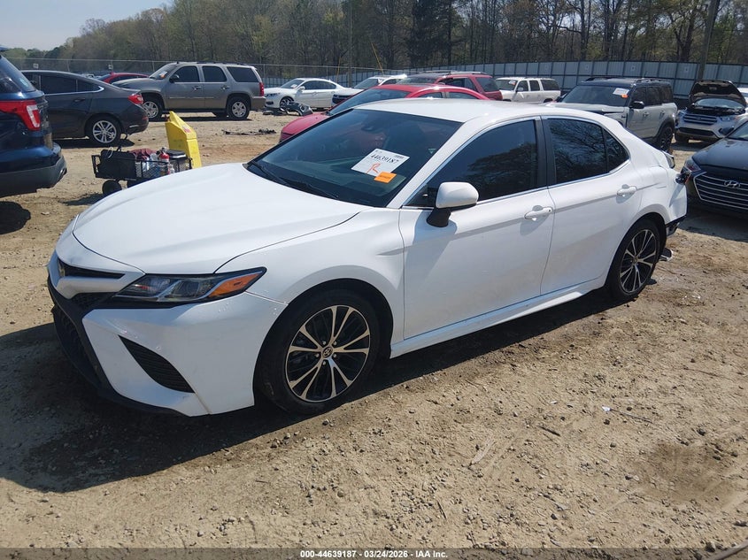 2020 Toyota Camry Se