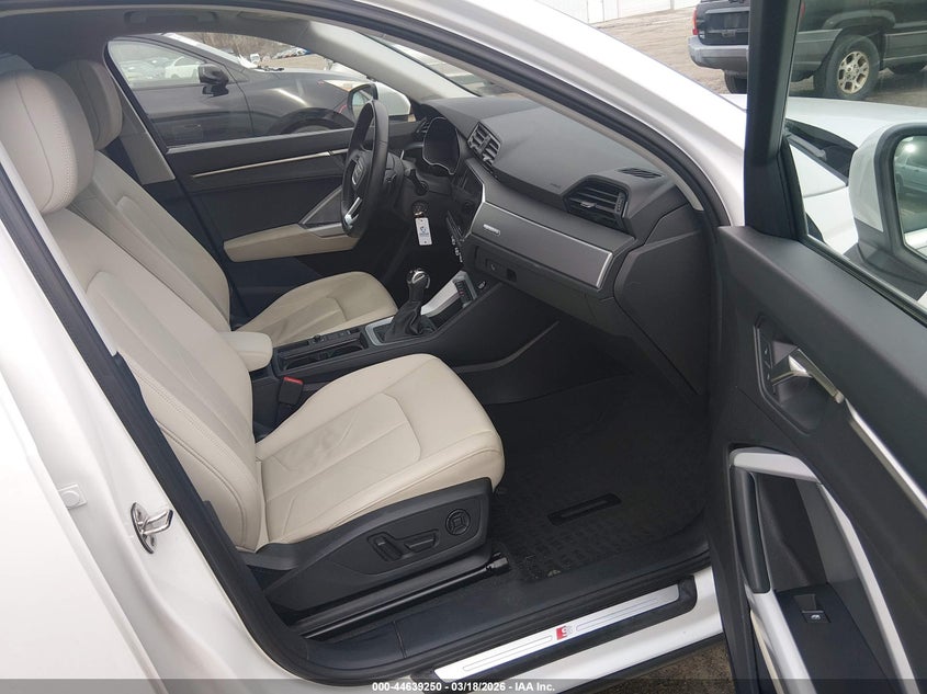 2022 Audi Q3 Premium 45 Tfsi S Line Quattro Tiptronic