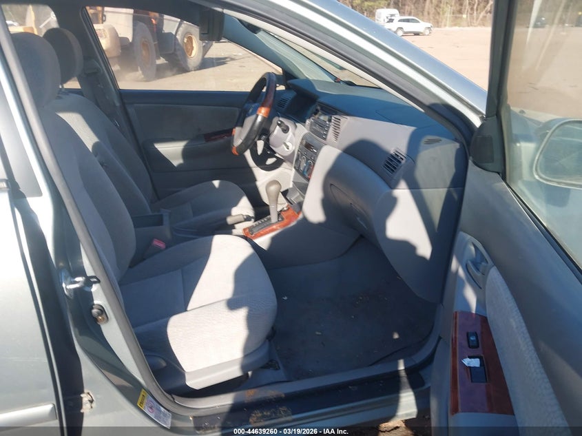 2004 Toyota Corolla Le