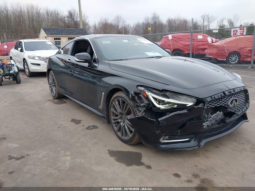 2017 INFINITI Q60 3.0T RED SPORT 400
