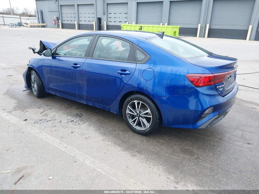 2023 KIA FORTE auction photo 3