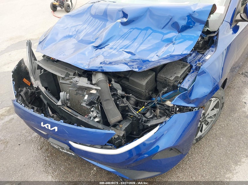 2023 KIA FORTE auction photo 6