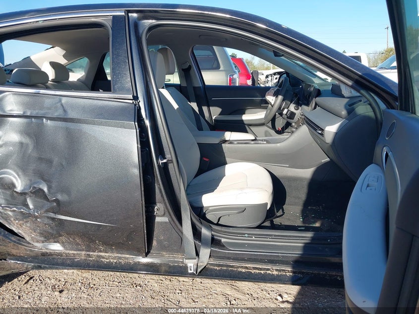 2025 Hyundai Sonata Sel