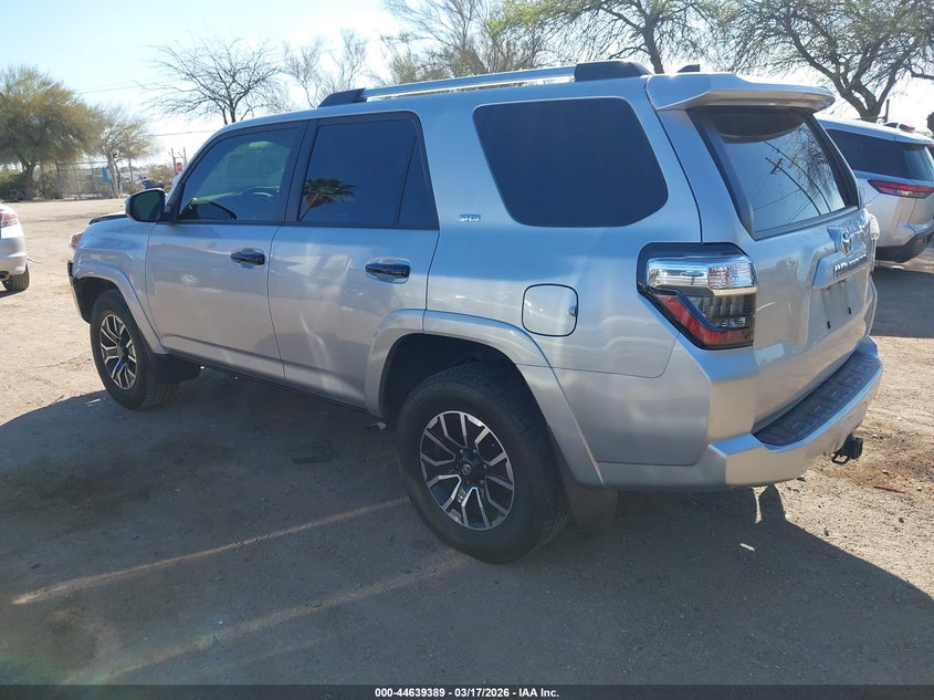 2023 TOYOTA 4RUNNER auction photo 3
