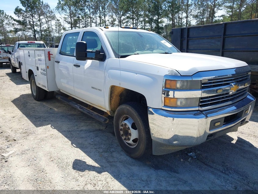 2015 CHEVROLET SILVERADO 3500HD CHASSIS auction photo 1