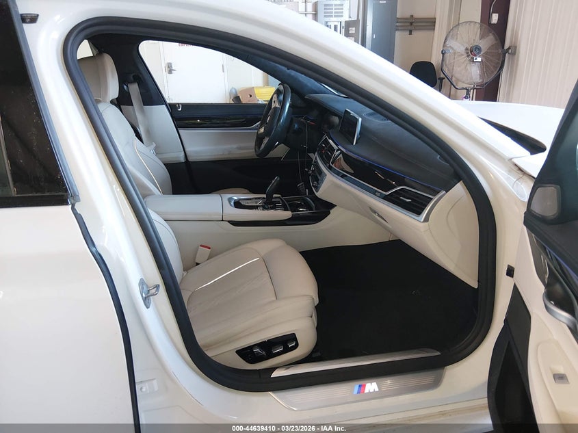 VIN: WBA7U2C05LCD56487 2020 BMW 750I XDRIVE