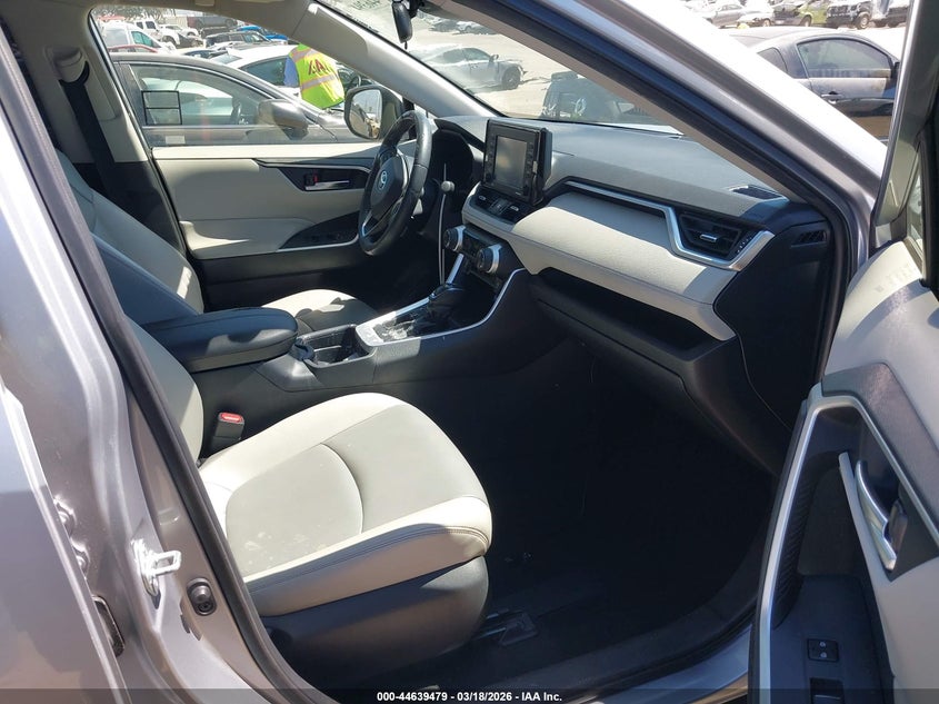 2020 Toyota Rav4 Xle Premium