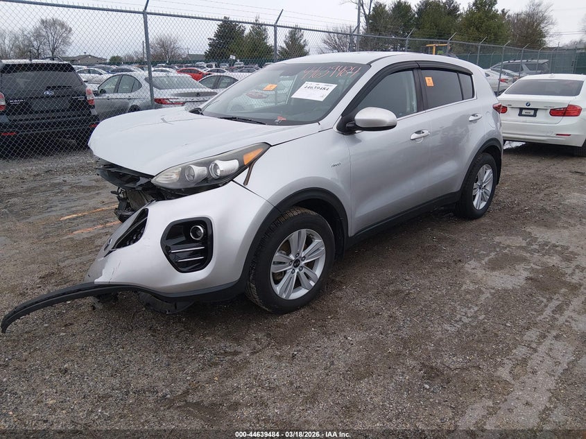 KNDPMCAC0J7402994 2018 Kia Sportage Lx photo 1