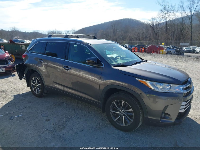 2017 Toyota Highlander Xle