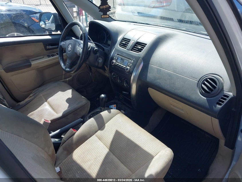 2011 Suzuki Sx4 Le/Le Anniversary Edition