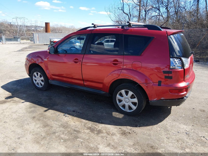 2013 Mitsubishi Outlander Es
