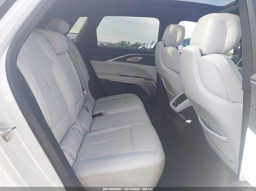 2024 Cadillac Lyriq Sport W/1Sj VIN: 1GYKPVRK1RZ118566 Lot: 44640067