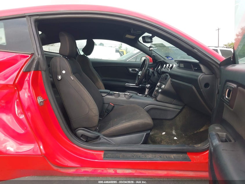 2016 Ford Mustang V6