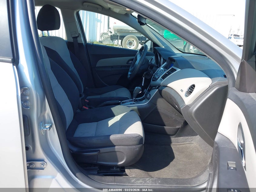 2015 Chevrolet Cruze Ls Auto