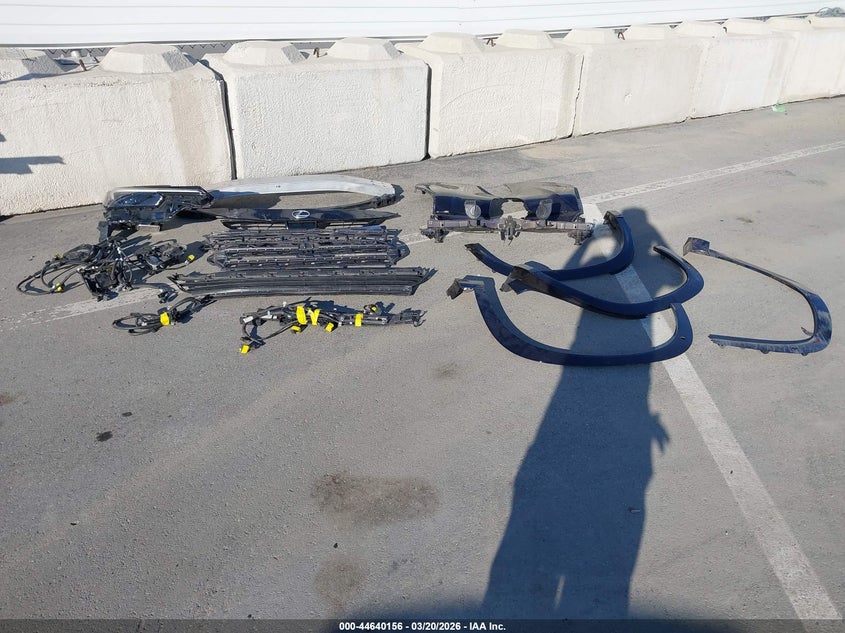 2024 Lexus Tx 350 Luxury VIN: 5TDAAAB69RS002199 Lot: 44640156