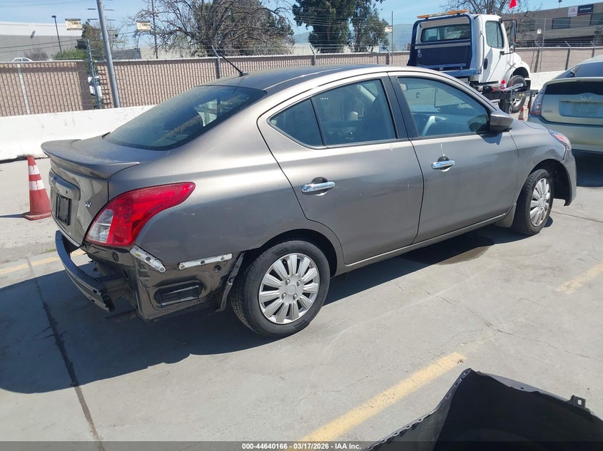 2017 Nissan Versa 1.6 Sv