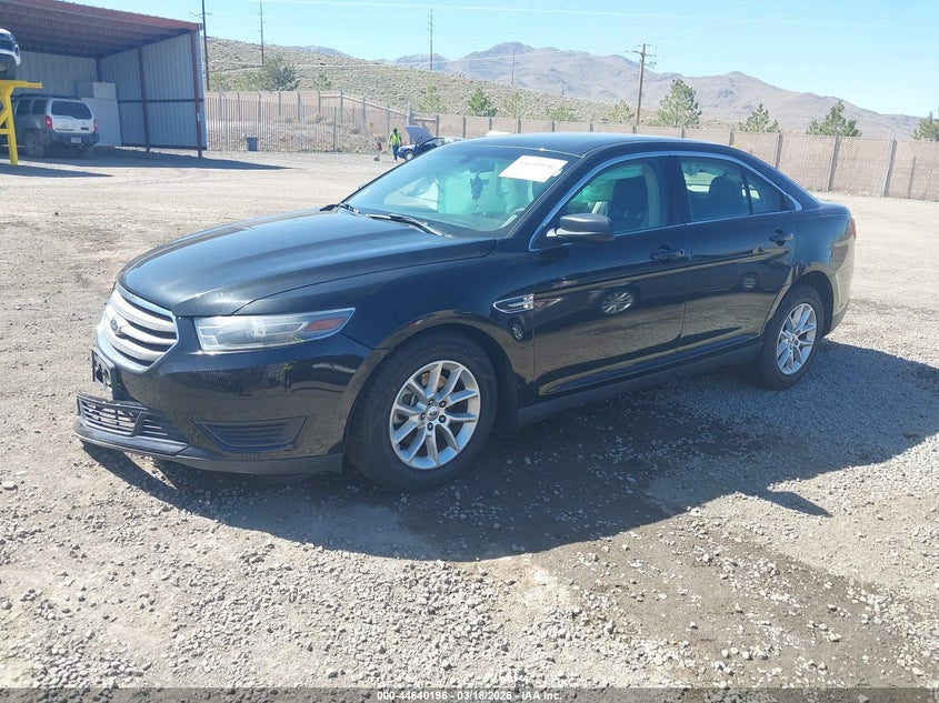 2013 Ford Taurus Se