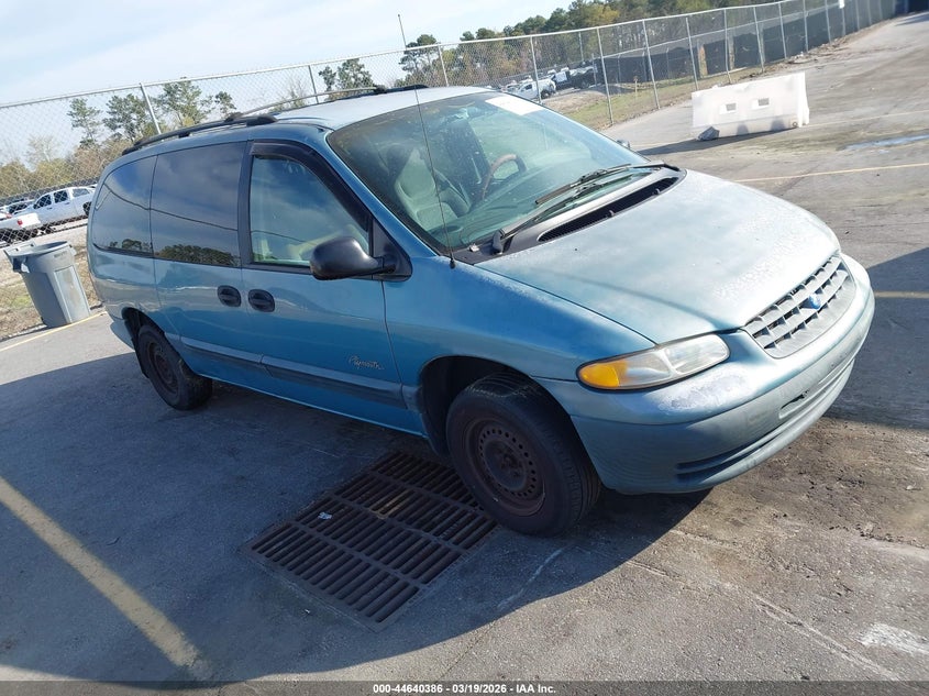 1998 Plymouth Grand Voyager Se