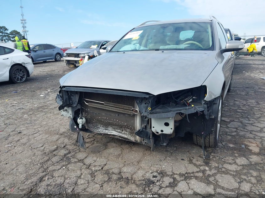 2008 Volvo V70 3.2 VIN: YV1BW982481012203 Lot: 44640389