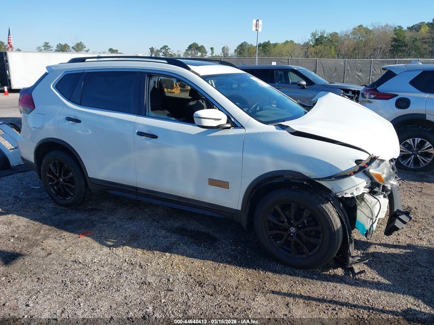 2017 Nissan Rogue Sv