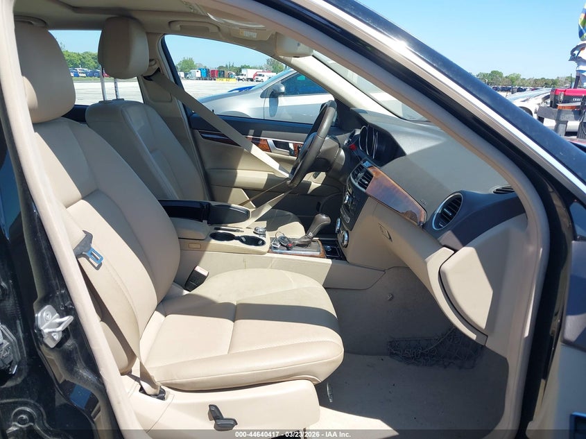 2012 Mercedes-Benz C 250 Luxury