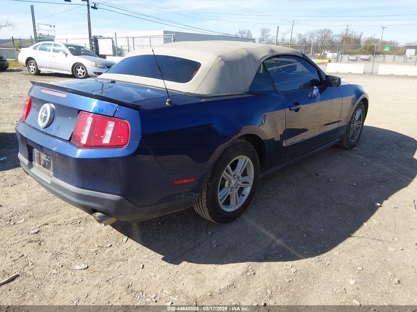 2011 Ford Mustang V6